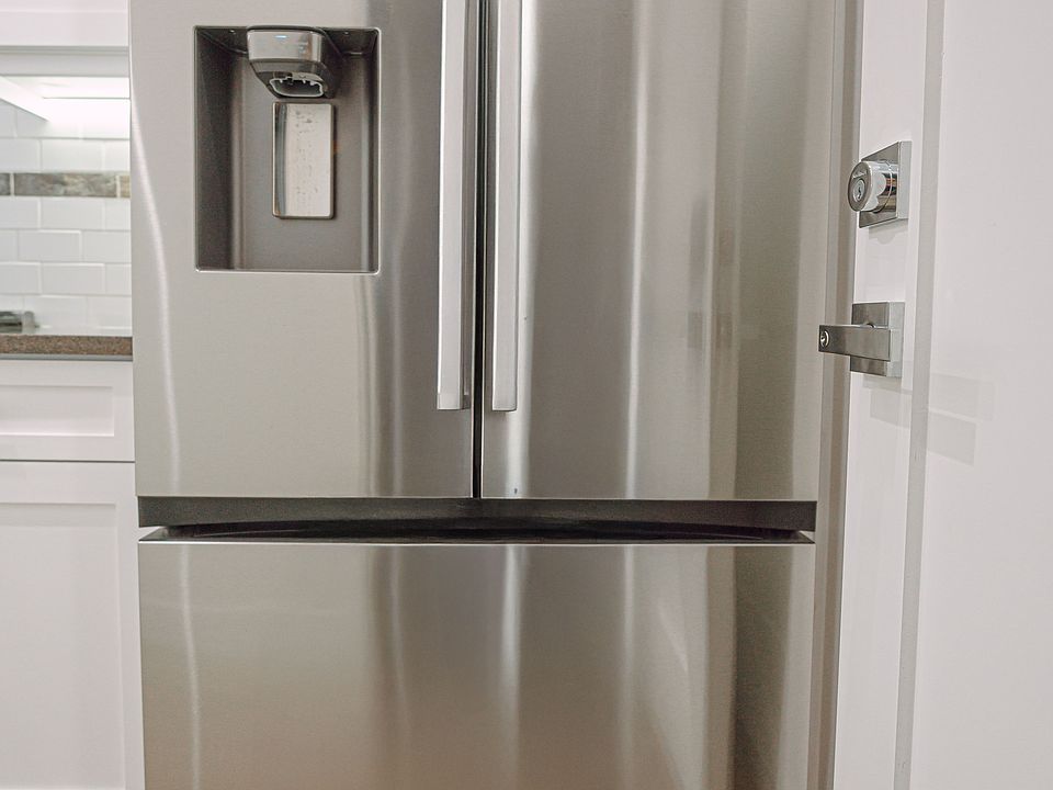 21915 1/4 Dolores St Carson CA Zillow