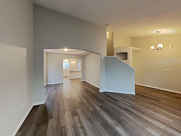 5th image of 19617 84th Ave E