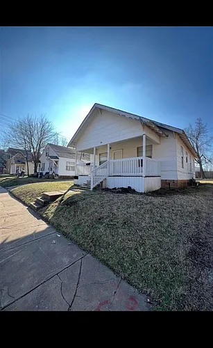 120 N Husband St Photo 1