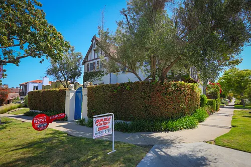 1246 S Citrus Ave Photo 1