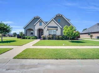 100 Peyton Pl, Waxahachie, TX 75165