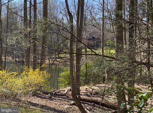 Vale Spring Dr, Oakton, VA 22124