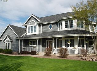 W191S6766 Bluegrass Dr, Muskego, WI 53150