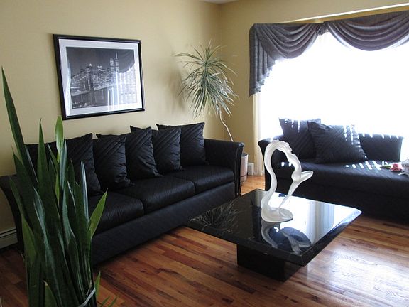 4th image of 75 Cordelia Ave