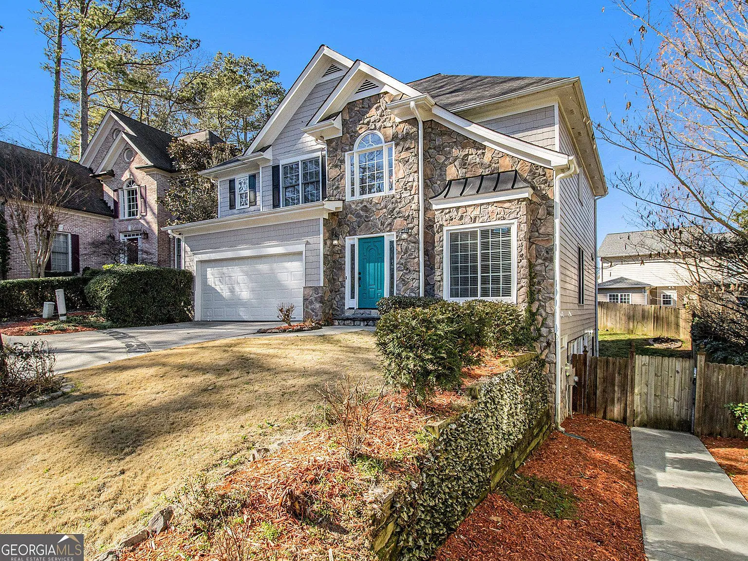 5 bed, 5.0 bath, 3200 sqft, $3,950 — Photo 4