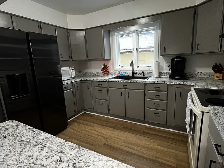 2115 Wiemann Ave — Photo 3