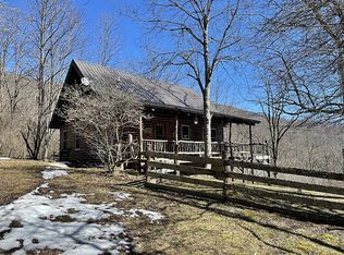 290 Erehwon Dr, Marlinton, WV 24954