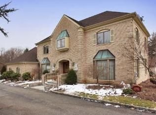 1 Cherokee Trl, Florham Park, NJ 07932