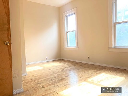 4th image of 645 E 2nd St Floor 2