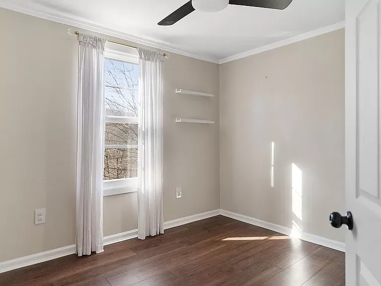 56 Powers Rd — Photo 12