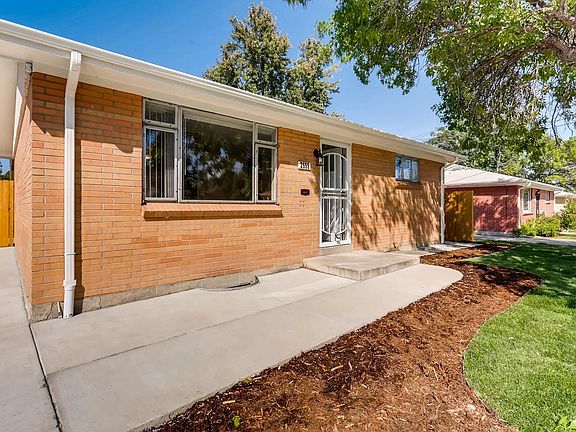 3rd image of 2555 W Gunnison Dr