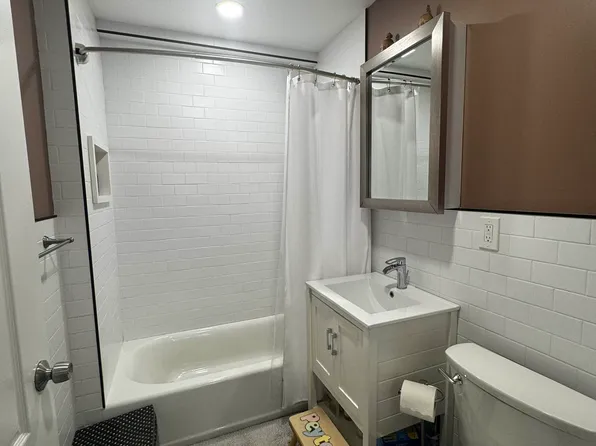 1762 East 19th Street image 6 of 17