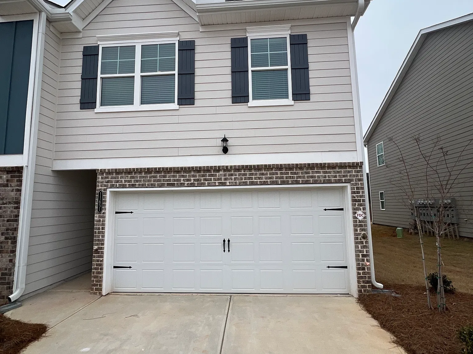 3 bed, 2.5 bath, 1568 sqft, $2,275 — Photo 1