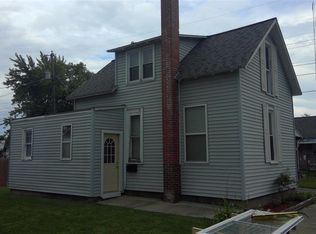 414 E 10th St, Rochester, IN 46975