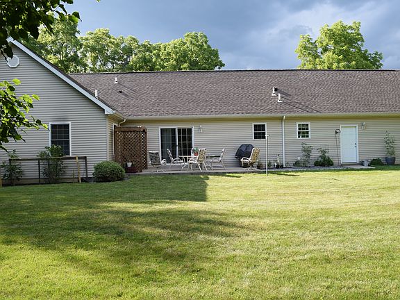 4th image of 21 Watson Dr