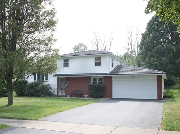 67 Rigney Ln, Rochester, NY 14612