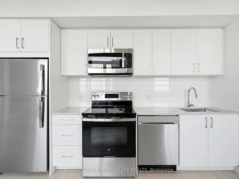 4010 Eglinton Ave W #712 — Photo 17