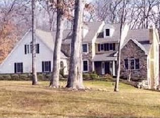 105 Baskin Rd, Hilltown, PA 18944