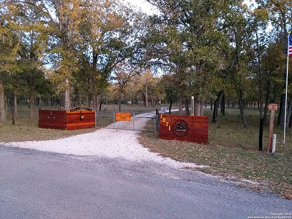 2nd image of 1971 Deer Trl