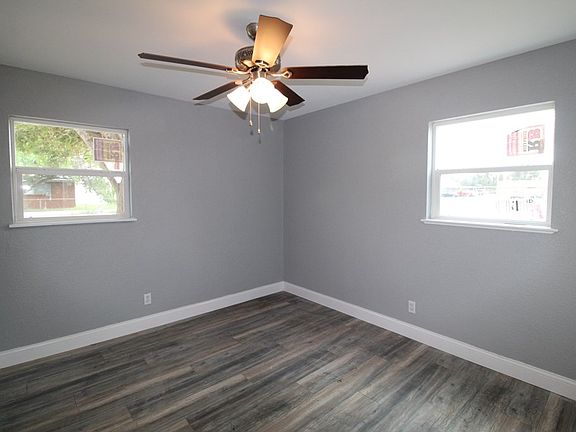 4th image of 2701 Bookins Ave
