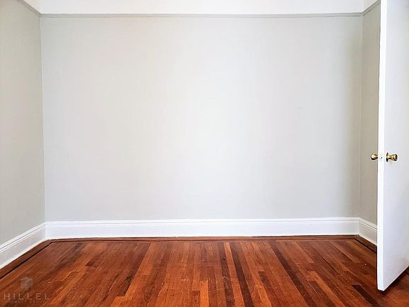 4th image of 3989 51st St APT 3K
