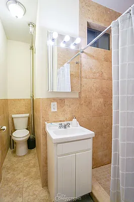 Rented by City Connections Realty | media 26