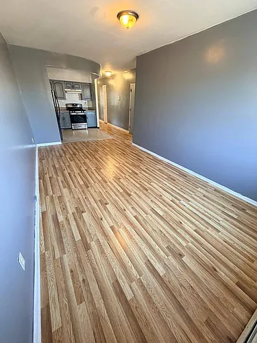 392 Montauk Ave #2 Photo 1