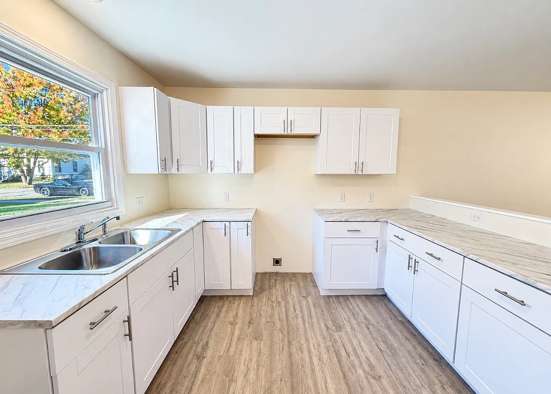2 bed, $1,250 — Photo 3