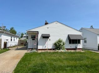 3334 Center Dr, Parma, OH