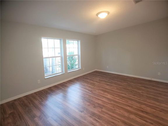 5th image of 3227 56th Ave N
