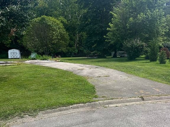 2nd image of 112 Dillon Ct