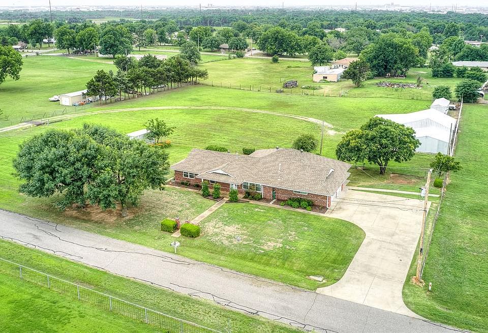 1st image of 5740 Willow Brook Ln