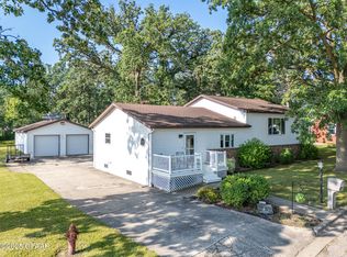 622 8th St NE, Fosston, MN 56542