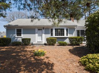 12 Meadowbrook Rd, West Yarmouth, MA 02673