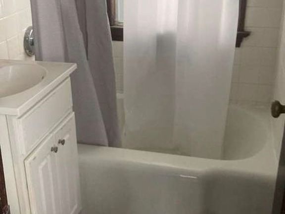 4th image of 20 E 34th St Floor 2