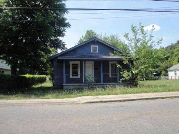 913 Rowan St, Charlotte