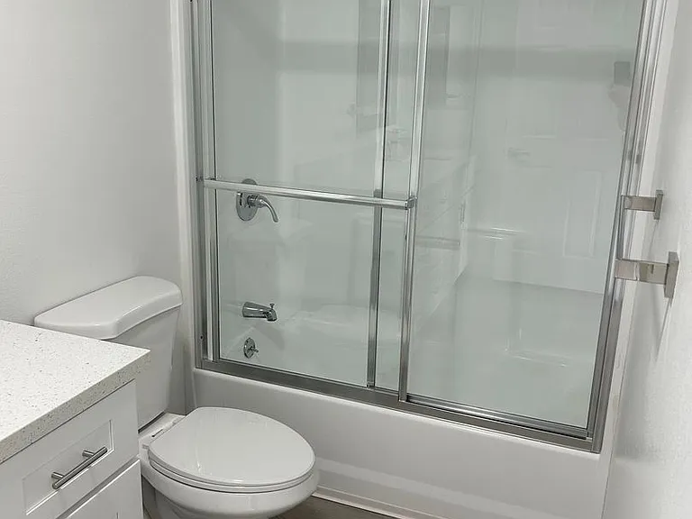Delong Townhomes — Photo 10