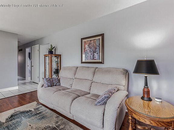 5th image of 2629 Tulip Tree Ln