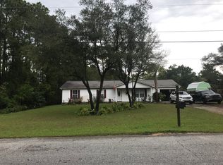 8680 Rio Vista Dr, Navarre, FL 32566