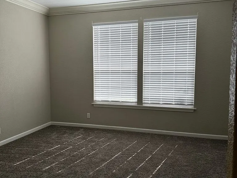 2110 Ardagh Ct — Photo 16