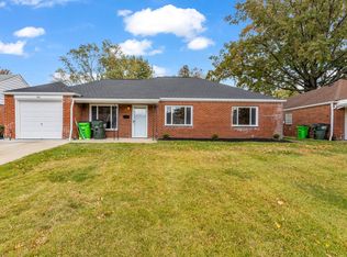 593 Sycamore Dr, Euclid, OH 44132