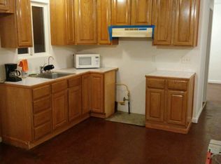 647 Beach Rd, Whitethorn, CA 95589