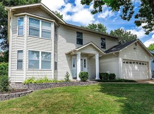 1301 Colby Dr, Saint Peters, MO