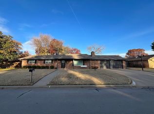 938 Kiowa Dr, Burkburnett, TX 76354