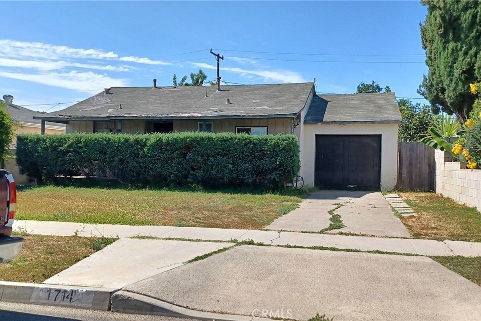1st image of 1714 W 12th St