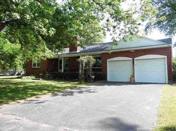 193 Route 236, Halfmoon, NY 12065