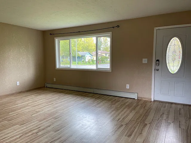 2 bed, 912 sqft, $1,530 — Photo 2