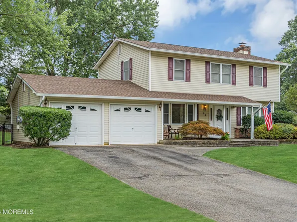 17 New Mexico Street, Jackson, NJ 08527