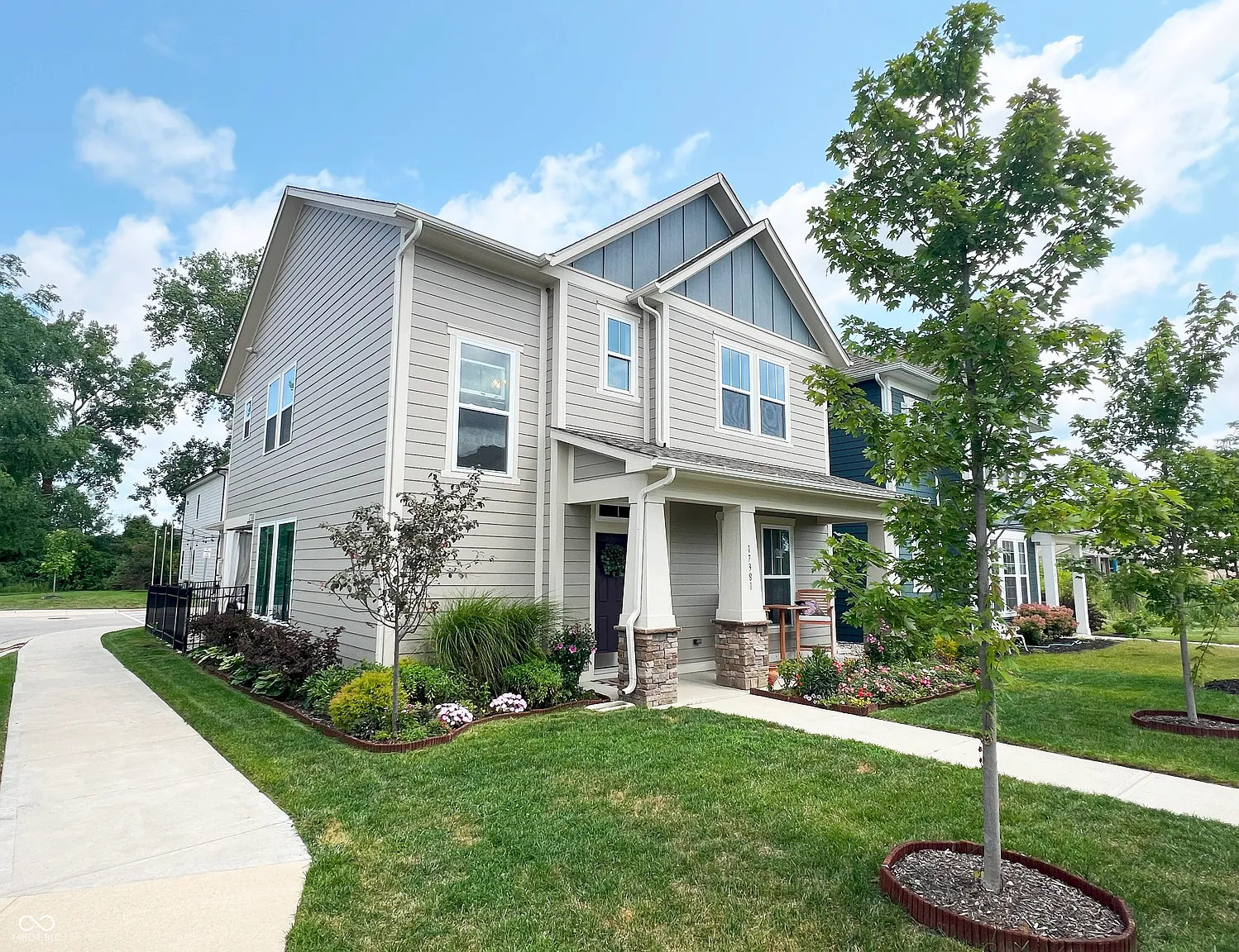 17381 Dovehouse Ln photo 1