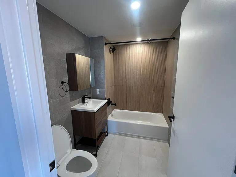 354 E 194th St #6G — Photo 9